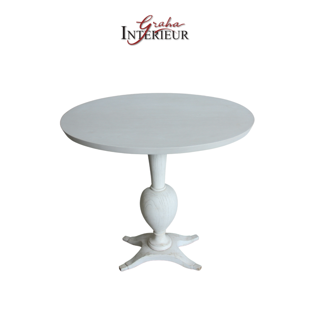 Clarissa Corner Table