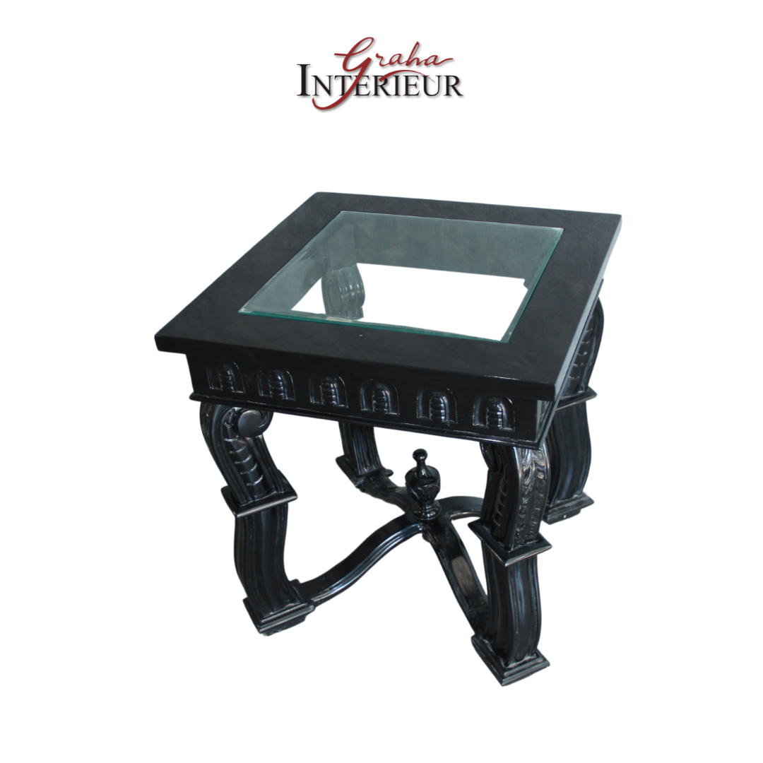 Thomas Corner Table